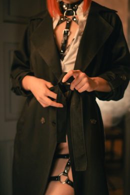Shirogane – Makima 的佐渡蘭格麗套裝
