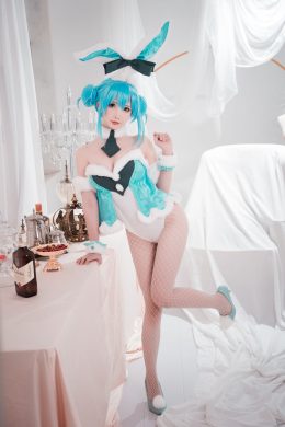 麵餅仙兒初音兔女郎