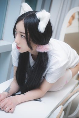 Jia, [PURE MEDIA 純媒體] Naked cat on the sofa Set.01(58P)