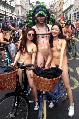 國模人體  – 2015年倫敦裸體自行車活動