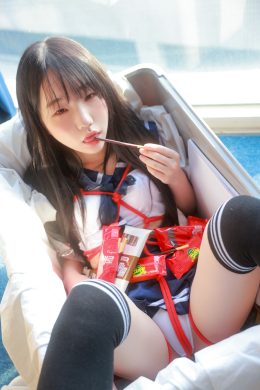 Han Yeri 한예리, [SWEETBOX 甜盒] Packaging Girl Set.01