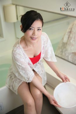 Eriko Miura 三浦恵理子, REbecca 写真集 「Glossy Naked 艶裸 Vol.3」