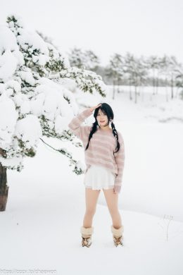 ZIA.Kwon 권지아, [Loozy 淫惰少女] Snow Girl Set.01