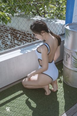 Shin Jae-Eun 신재은, [SAINT Photolife 聖光生活] Summer Set.02