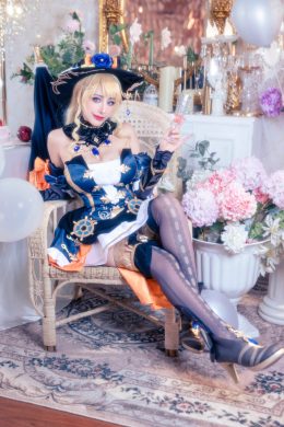 Cosplay 日本性感萝莉Byoru Navia Genshin Impact