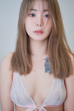 Wuyo 우요, ArtGravia 藝術格拉維亞 Vol.370 Photobook Set.01