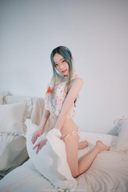 Bambi 밤비, ArtGravia 藝術格拉維亞 Vol.160 Photobook Set.01