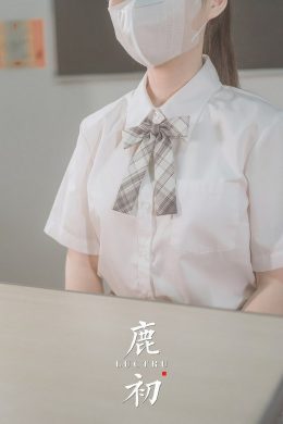 鹿初 Luctru, デジタル写真集 ‘教室 Classroom’ Set.02