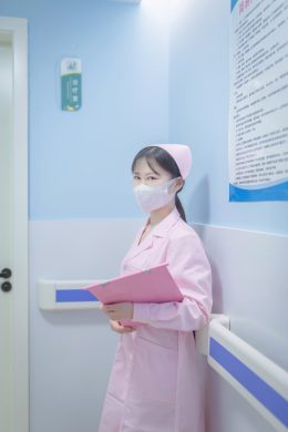 鹿初 Luctru, デジタル写真集 「护士 Nurse」 Set.02