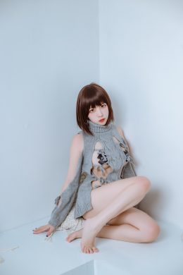 Cosplay 二佐Nisa 私房洞洞毛衣