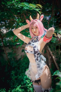 Bambi 밤비, DJAWA 大佳玩 ‘Riamu’s Celebrating the Year of the Cow #1’ Set.01