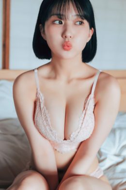 Miku Tanaka 田中美久, Shonen Magazine 2025 No.24 (週刊少年マガジン 2025年24号)